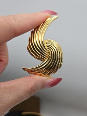 Trifari Gold-Tone Sculpted Wing Brooch